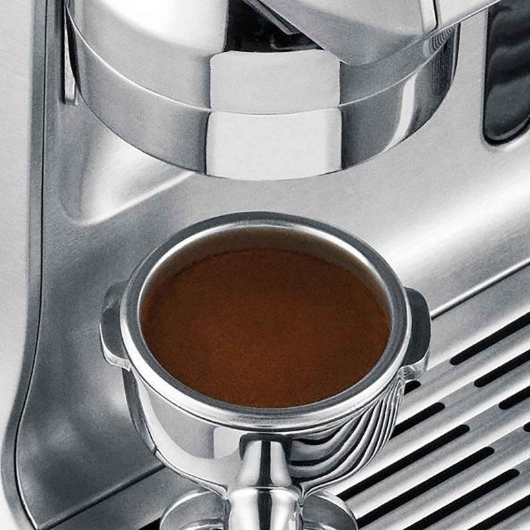 Ενσωματωμένο πατητήρι καφέ espresso στην μηχανή
